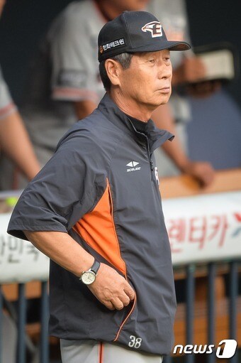 김성근 전 한화 감독이 소프트뱅크 코치 고문을 맡게 됐다. /뉴스1 자료사진