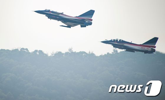 중국의 J-10 전투기. ⓒ AFP=뉴스1 