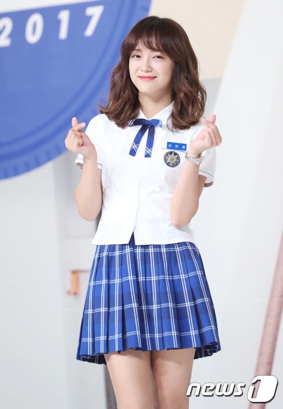 구구단 김세정이 11일 오후 서울 영등포 타임스퀘어에서 열린 KBS 2TV 새 월화드라마 ‘학교 2017′ 제작발표회에 참석해 포즈를 취하고 있다. 2017.7.11/뉴스1 ⓒ News1 권현진 기자