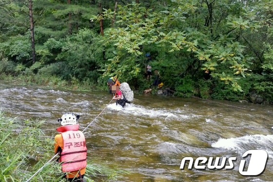 야영객 구조 자료사진 /뉴스1 ⓒ News1 서근영 기자