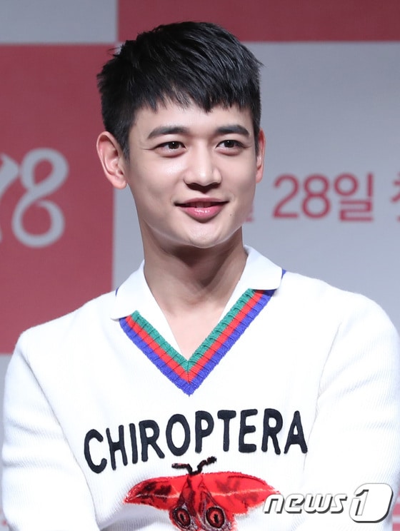 샤이니 최민호가 24일 오후 서울 상암 jtbc에서 열린 jtbc 웹드라마 ‘어쩌다 18’ 제작발표회에 참석해 매력을 발산하고 있다. 2017.8.24./뉴스1 ⓒ News1 권현진 기자