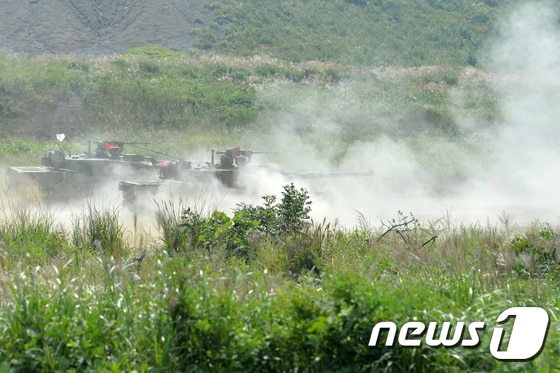 경북 포항시 남구 장기면의 해병대 1사단 수성사격장에서 전차부대가 사격훈련을 하는 모습.(뉴스1 자료, 재판매 및 DB금지) 최창호 기자