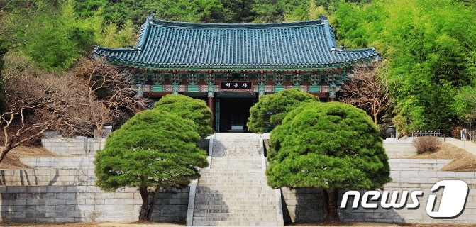 이순신 장군의 영정을 모신 현충사 ⓒ News1