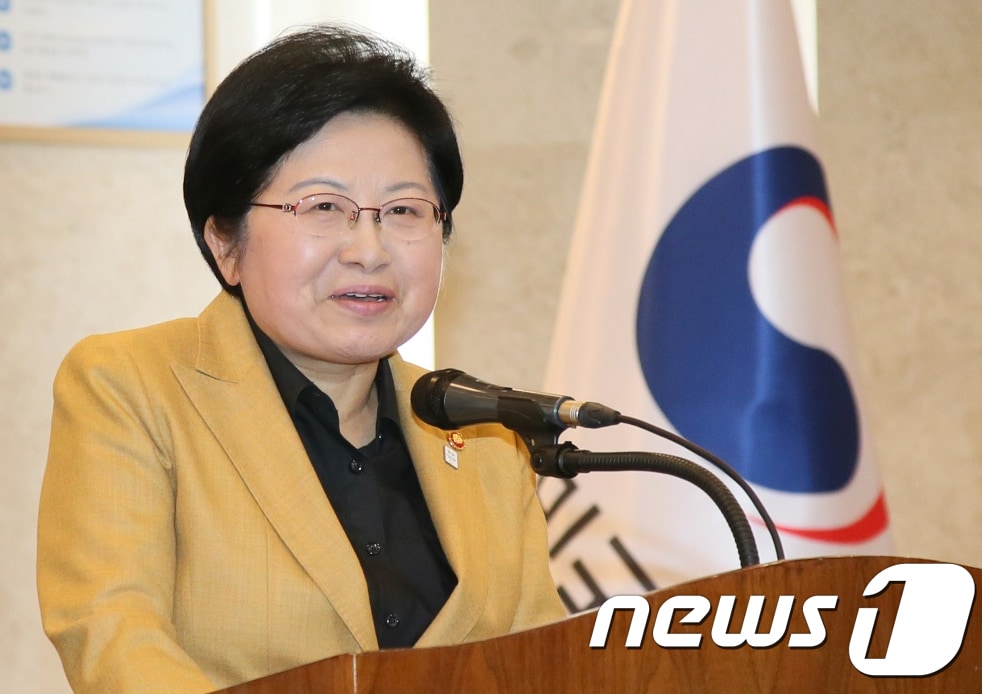 정현백 여성가족부 장관. 2018.1.2/뉴스1