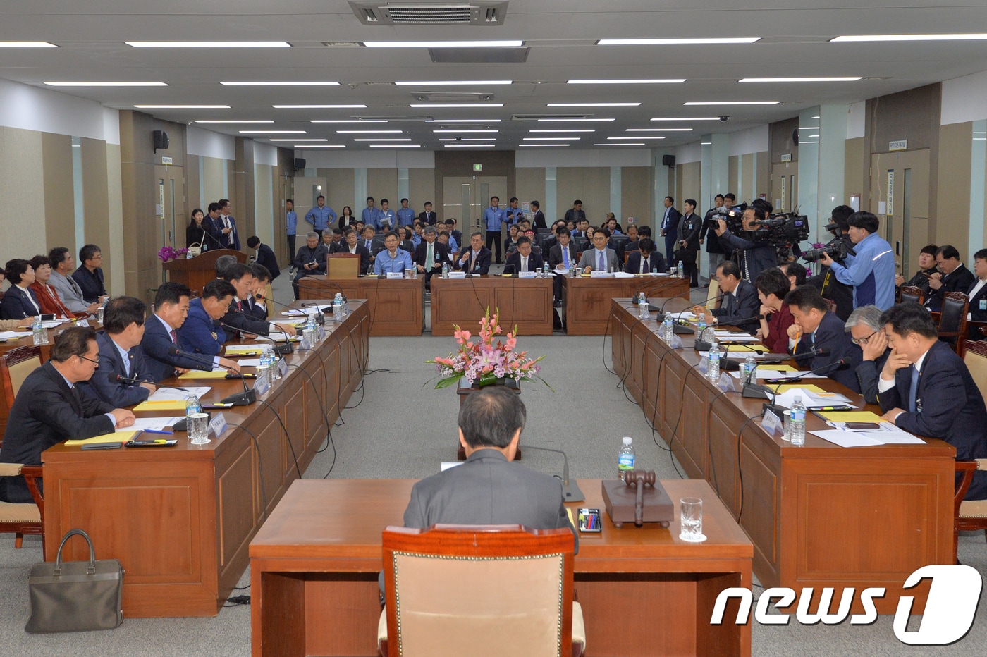 지난 19일 국회 산업통상자원중소벤처기업위원회의 경북 경주시 한국수력원자력 월성1호기에 대한 국정감사가 1호기 대회의실에서 열리고 있다. 2018.10.19/뉴스1 ⓒ News1 최창호 기자