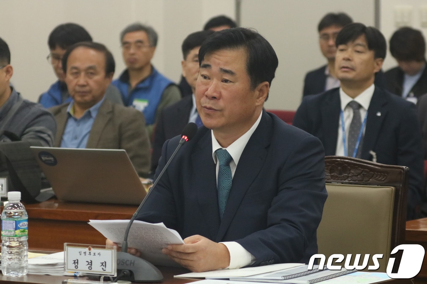 24일 오전 부산시의회에서 열린 부산교통공사 사장 후보자 인사검증회에서 정경진 후보자가 발언을 하고 있다. 2108.10.24/뉴스1 ⓒ News1