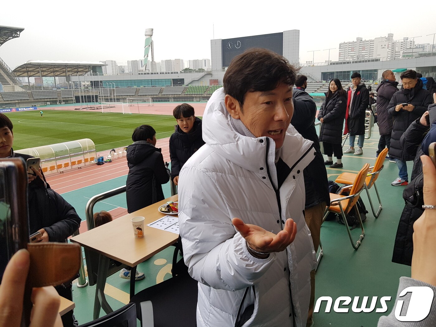 해설위원으로 현장에 돌아온 신태용 감독. ⓒ News1