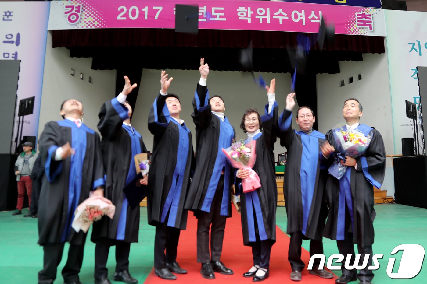 한림성심대 학위수여식 모습. (한림성심대학교 제공) 2018.2.22/뉴스1 ⓒ News1 김경석 기자