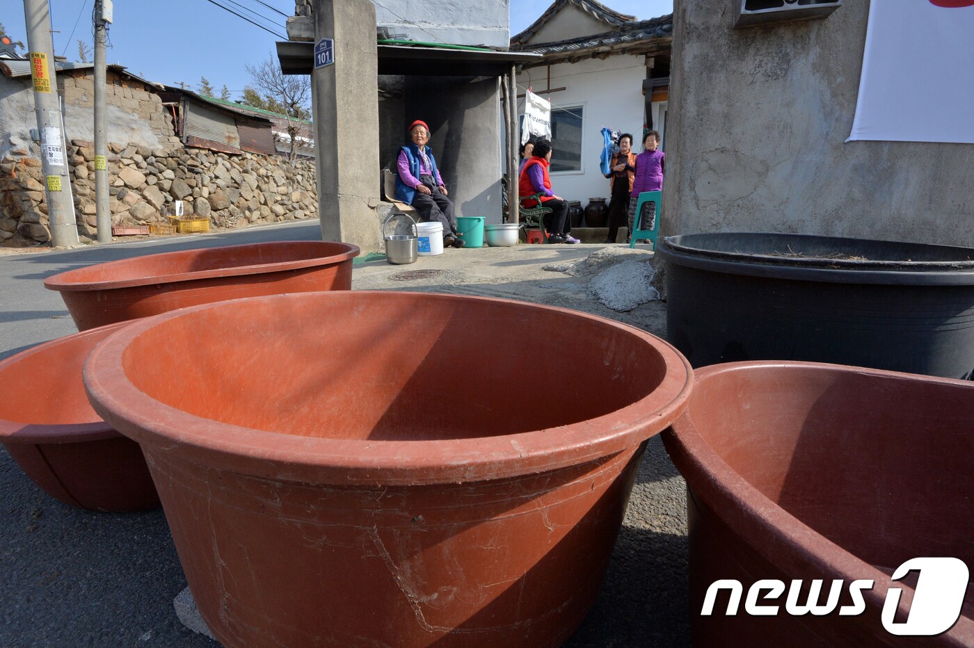 상수도 비상 급수 훈련 2018.2.27/뉴스1 ⓒ News1 최창호 기자