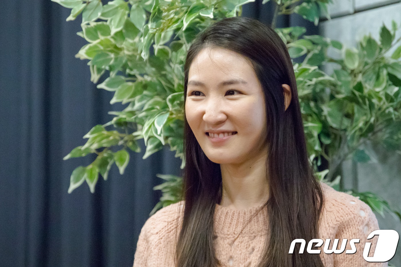 연극 '전화벨이 울린다'에서 주인공 김수진 역을 맡은 신사랑 배우ⓒ News1