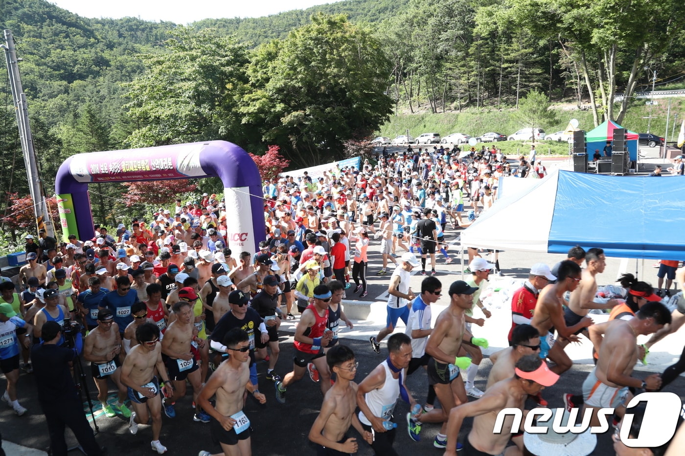 2018년 7월 15일 열린 ‘2018 보은 속리산 말티재 꼬부랑길 산악마라톤 대회’ 모습.(보은군 제공).2018.07.15.ⓒ News1