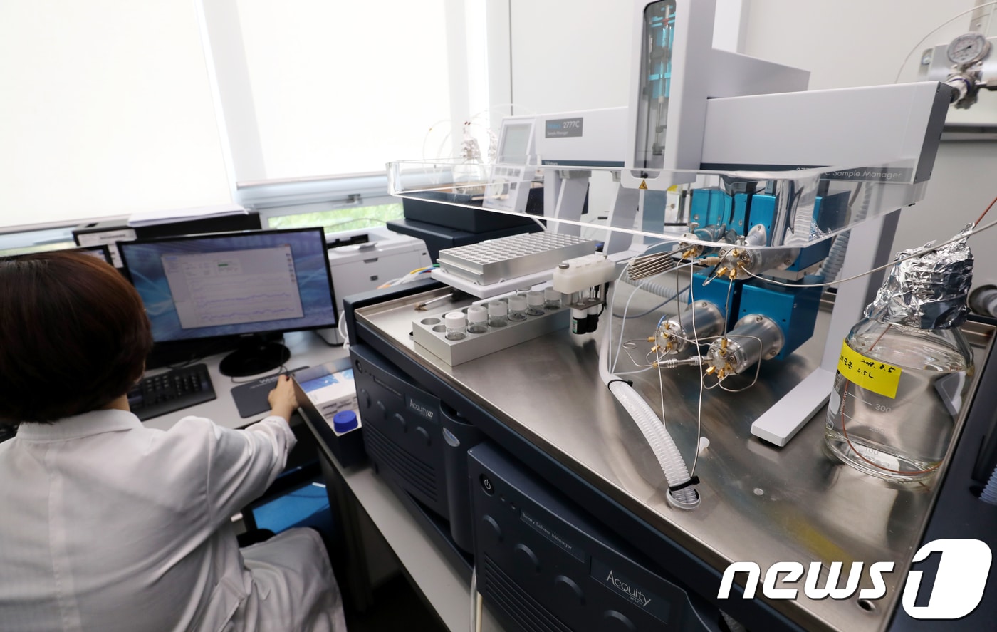 수질 검사 모습.(사진은 기사 내용과 무관함) / 뉴스1 ⓒ News1