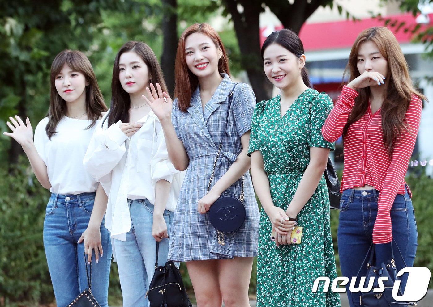 레드벨벳 웬디(왼쪽부터), 아이린, 조이, 예리, 슬기ⓒ News1