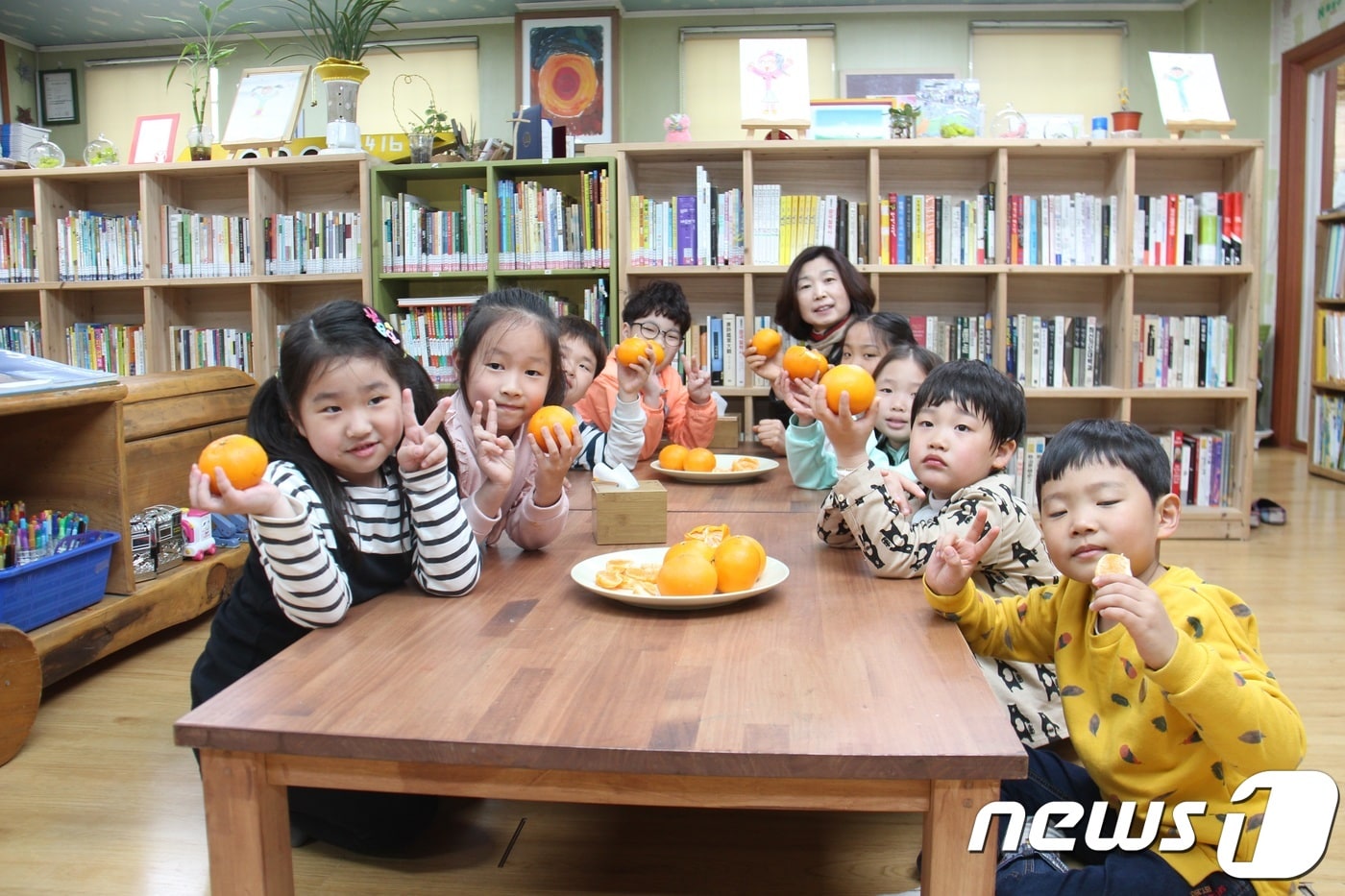 정읍시가 어린이 건강 증진과 지역 농가의 소득 향상을 위해 2025년 어린이집·유치원 과일간식 지원사업을 본격 추진한다(뉴스1/DB) 