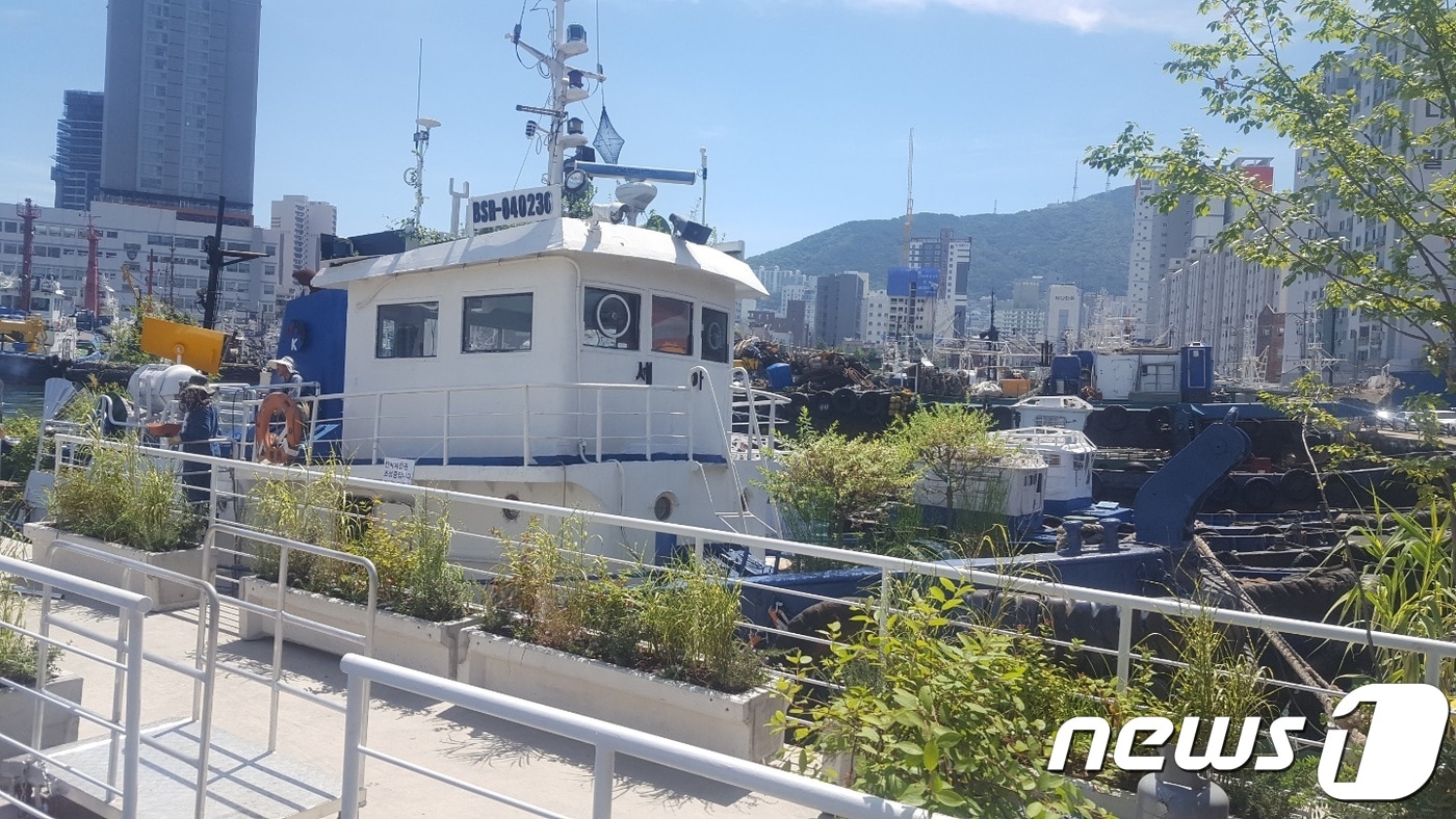 부산 영도구 대평동 봉래장에 위치한 '깡깡이 신기한 선박체험관'의 모습(부산 영도구 청제공)ⓒ News1