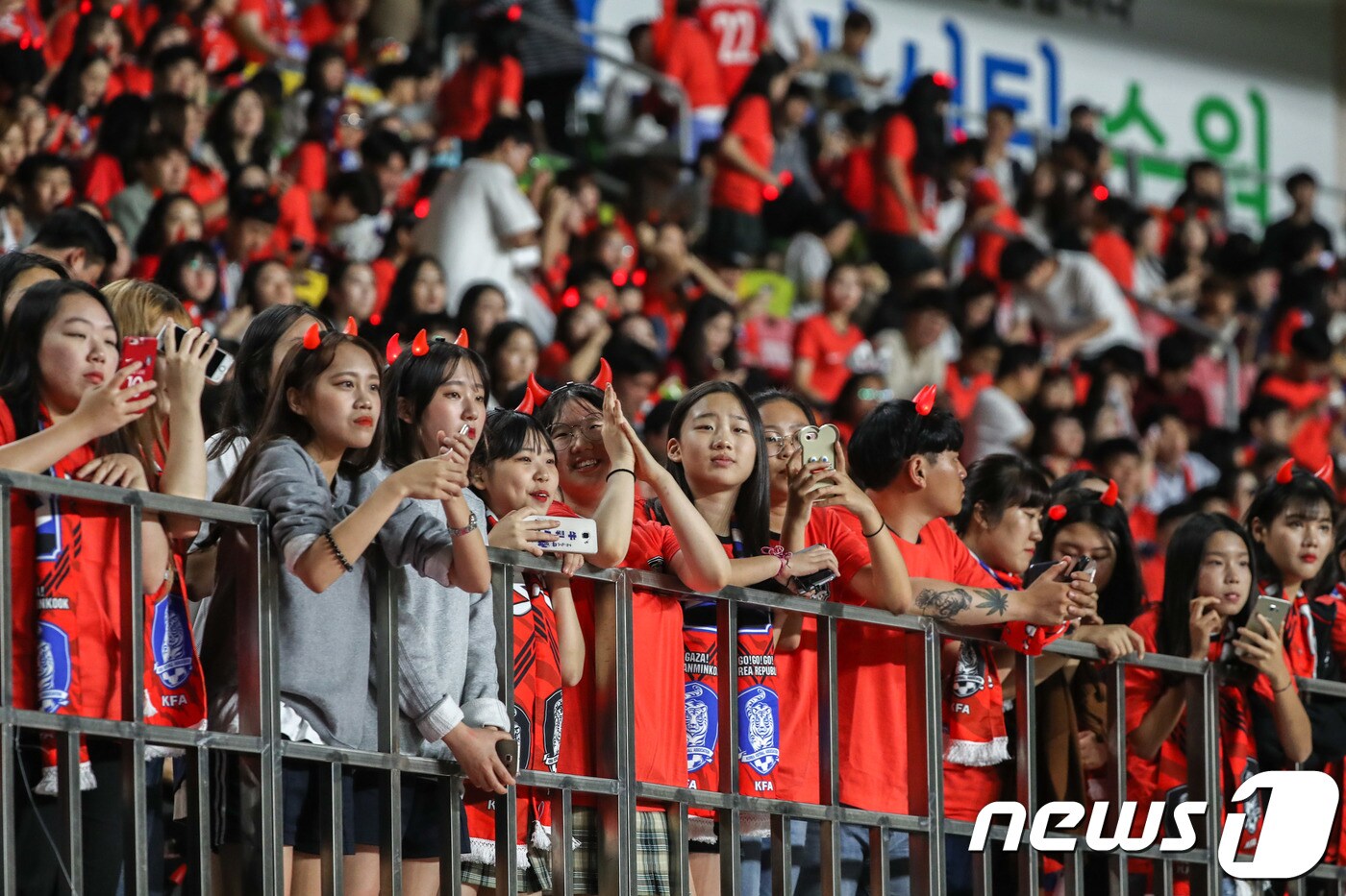 K리그 구단들이 축구 열기를 이어가기 위해 노력을 기울이고 있다. /뉴스1 DB ⓒ News1 성동훈 기자
