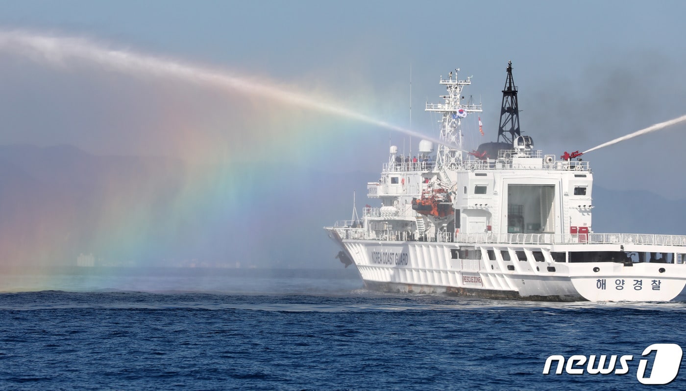 헬기 격납고를 갖춘 동해지방해양경찰청 소속 대형 함정.(뉴스1 자료, 재판매 및 DB금지) 2025.12.10/뉴스1