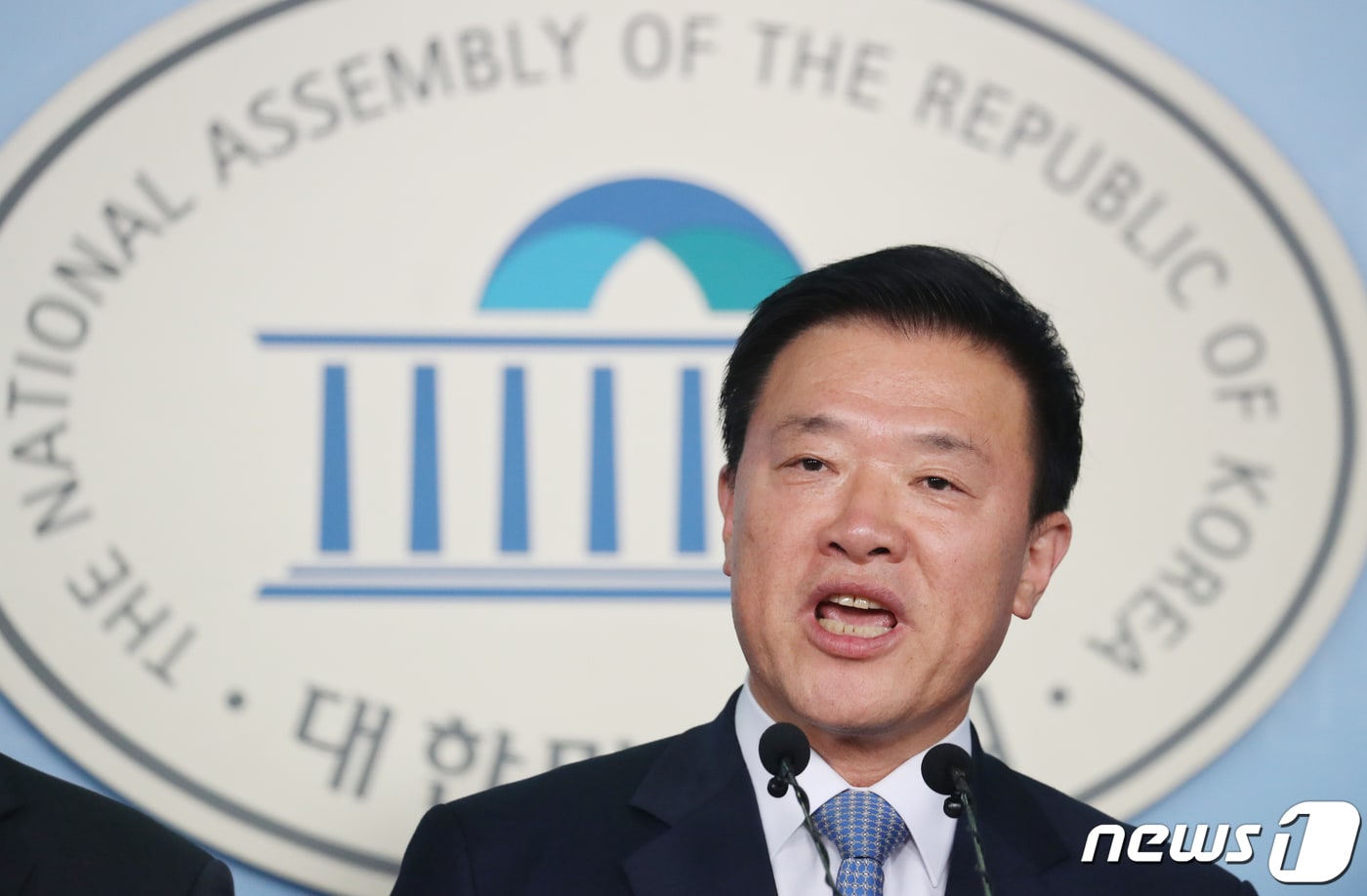 김학민 전 충남테크노파크 원장이 지난 2019년 더불어민주당에 입당하고 기자회견을 하고 있는 모습.(뉴스1DB) 2019.11.13/뉴스1