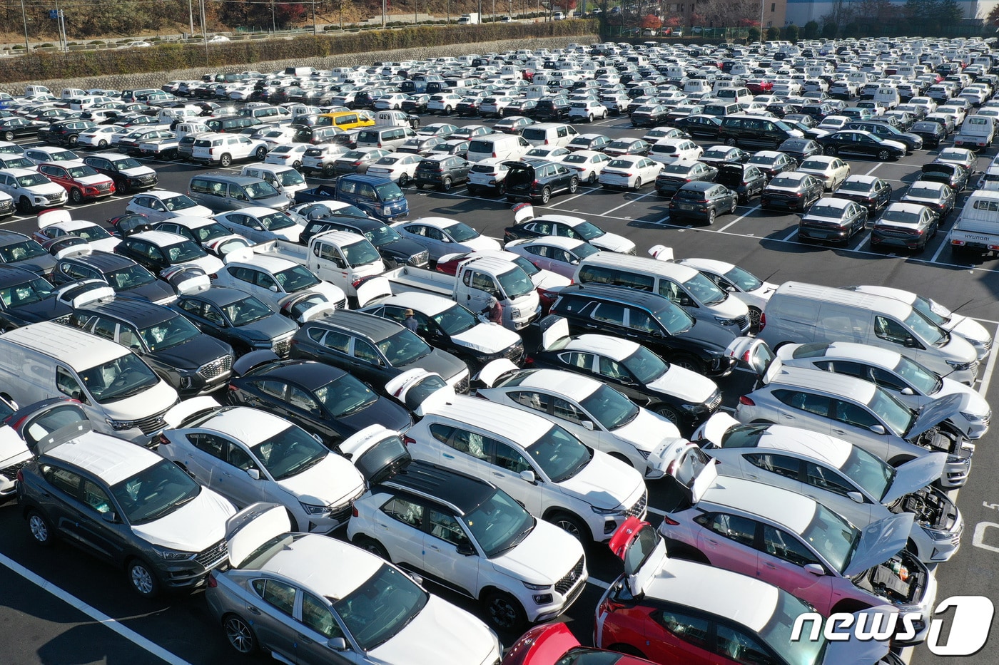  경기도 용인시 현대자동차 신갈출고센터에서 출고를 앞둔 차들이 대기하고 있다. 2019.11.29/뉴스1 ⓒ News1 조태형 기자