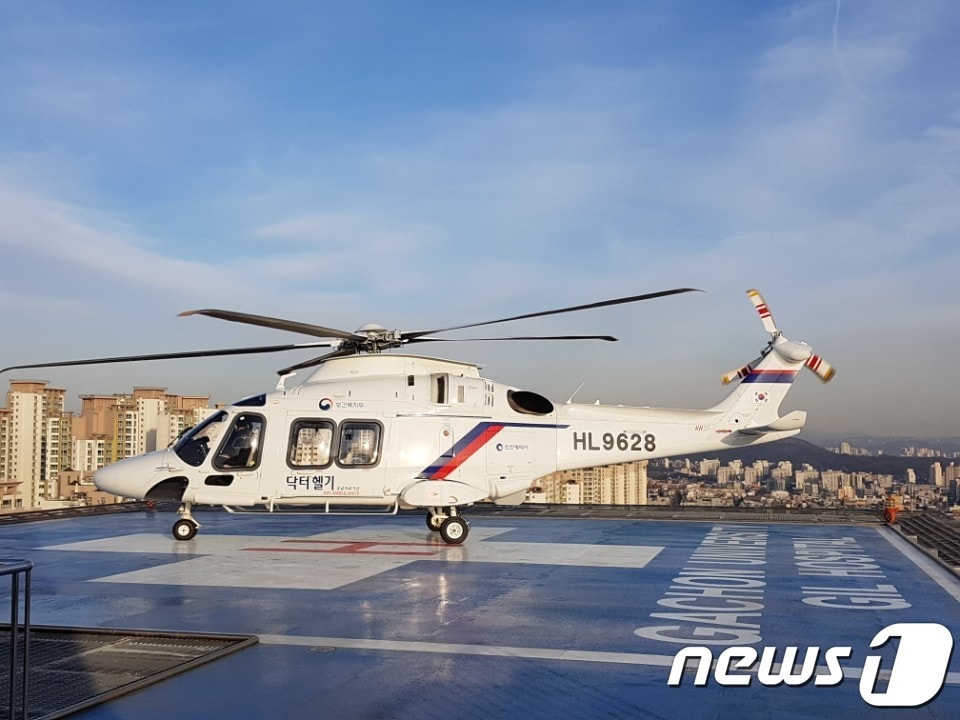 인천시 닥터헬기(인천시 제공)2019.12.8/뉴스1 ⓒ News1 박아론 기자