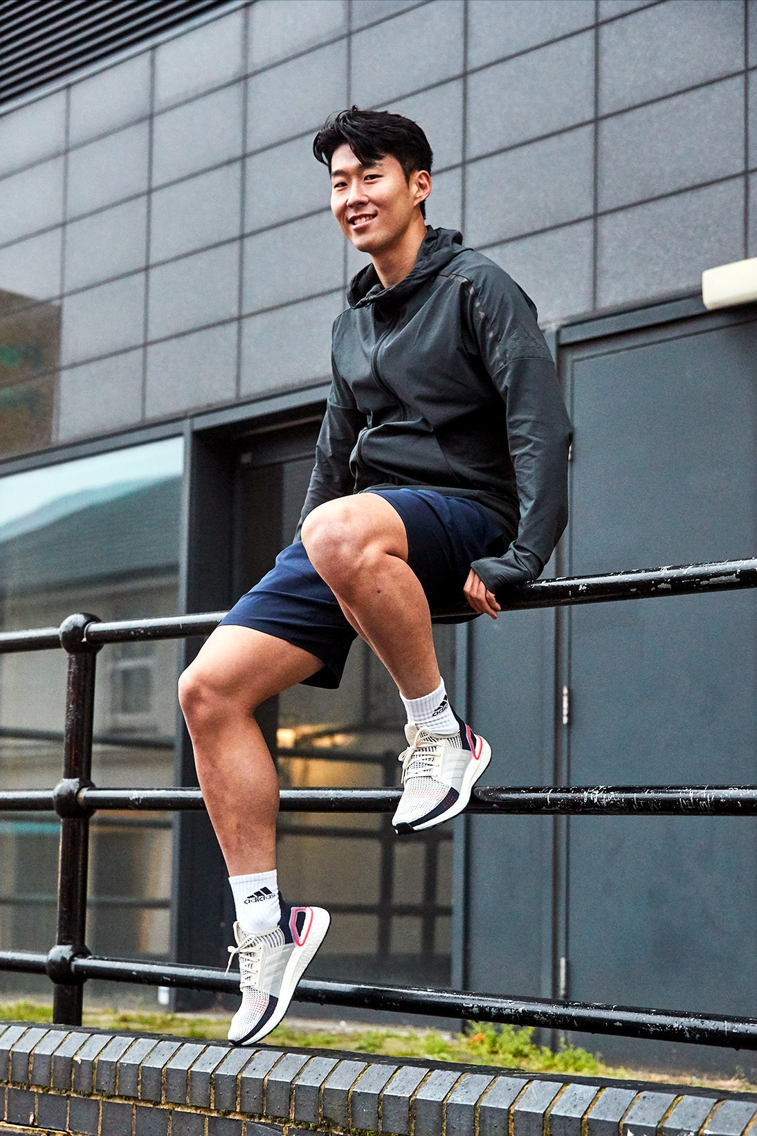 울트라부스트19 러닝화 손흥민 모델컷ⓒ 뉴스1