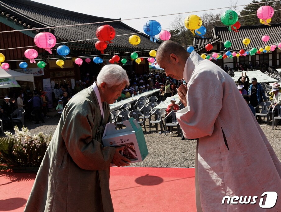 2018 태안사 공양미 300석 효잔치ⓒ 뉴스1