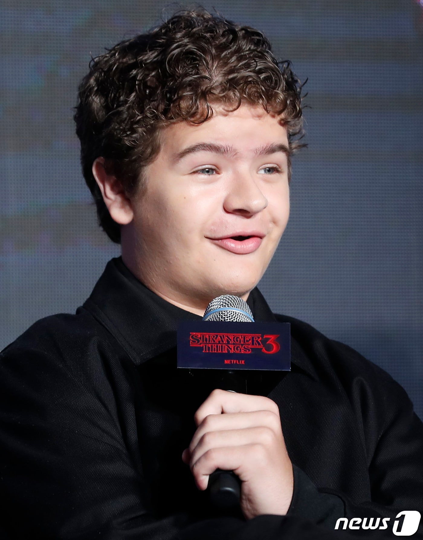 배우 게이튼 마타라조가 21일 오전 서울 JW 메리어트 동대문에서 열린 넷플릭스(Netflix)의 '기묘한 이야기 3' 내한 기자간담회에 참석해 인사말을 하고 있다. '기묘한 이야기 3'은 1년 후인 1985년을 배경으로 또 다시 여름을 맞이한 호킨스 마을에서 일어나는 기묘한 사건들을 다루는 넷플릭스 오리지널 시리즈다. 2019.6.21./뉴스1 ⓒ News1 권현진 기자