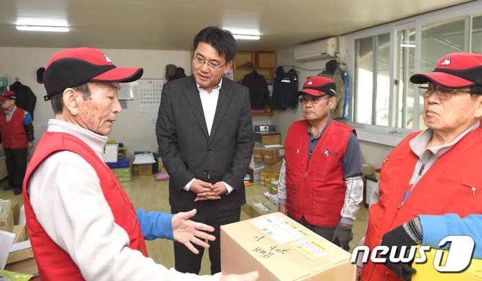 노원구 어르신 일자리사업 실버택배.(노원구 제공) ⓒ 뉴스1