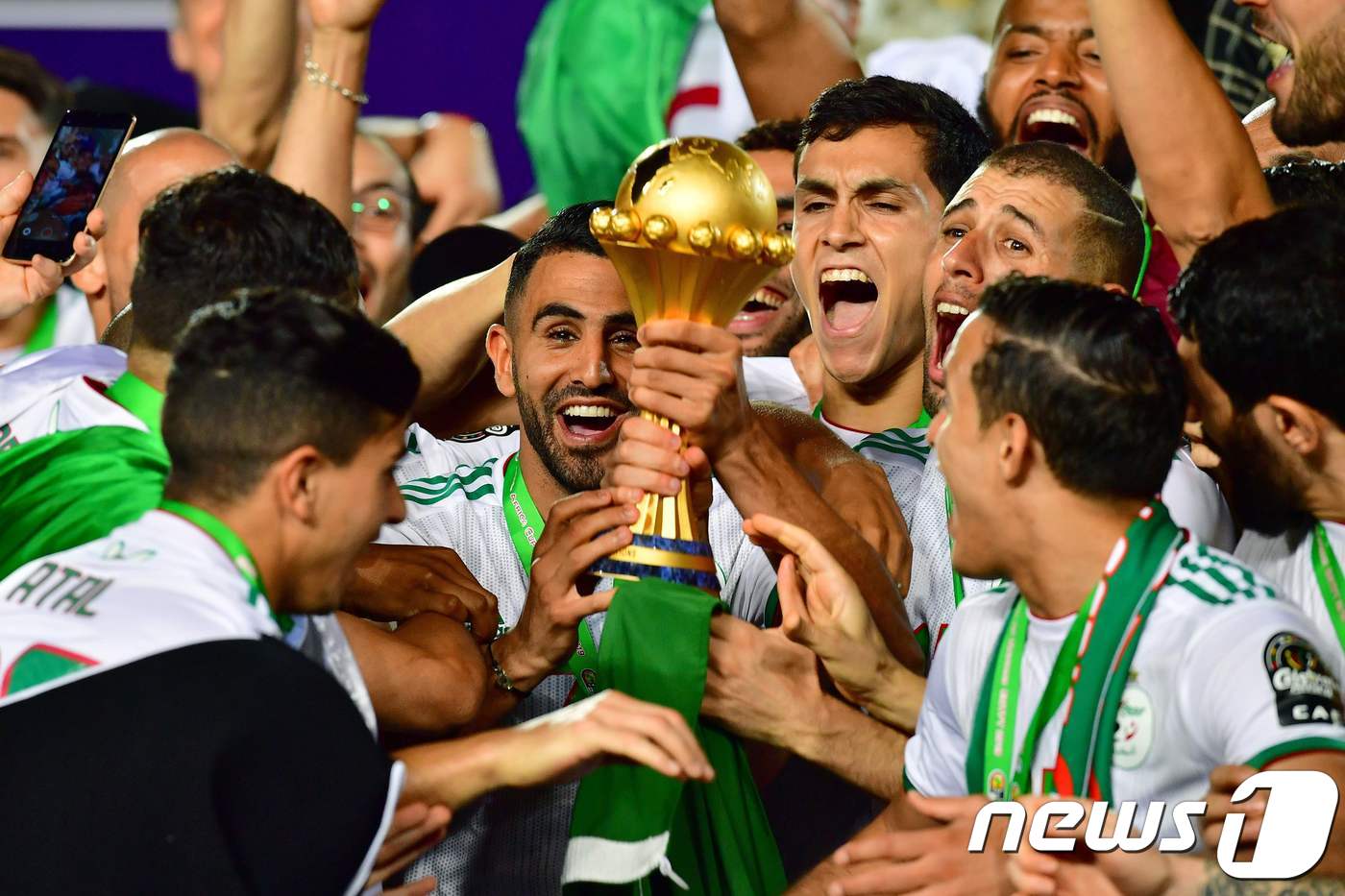 알제리가 세네갈을 꺾고 2019 아프리카 네이션스컵 정상에 등극했다. ⓒ AFP=뉴스1