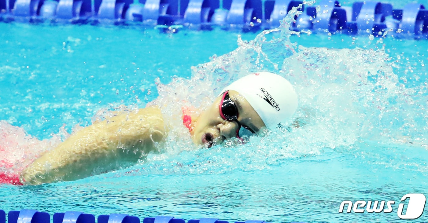 김서영이 22일 오후 광주 광산구 남부대학교에서 열린 '2019 광주 세계수영선수권대회' 여자 200m 개인 혼영 결승에서 역영하고 있다. 2019.7.22/뉴스1 ⓒ News1 황희규 기자