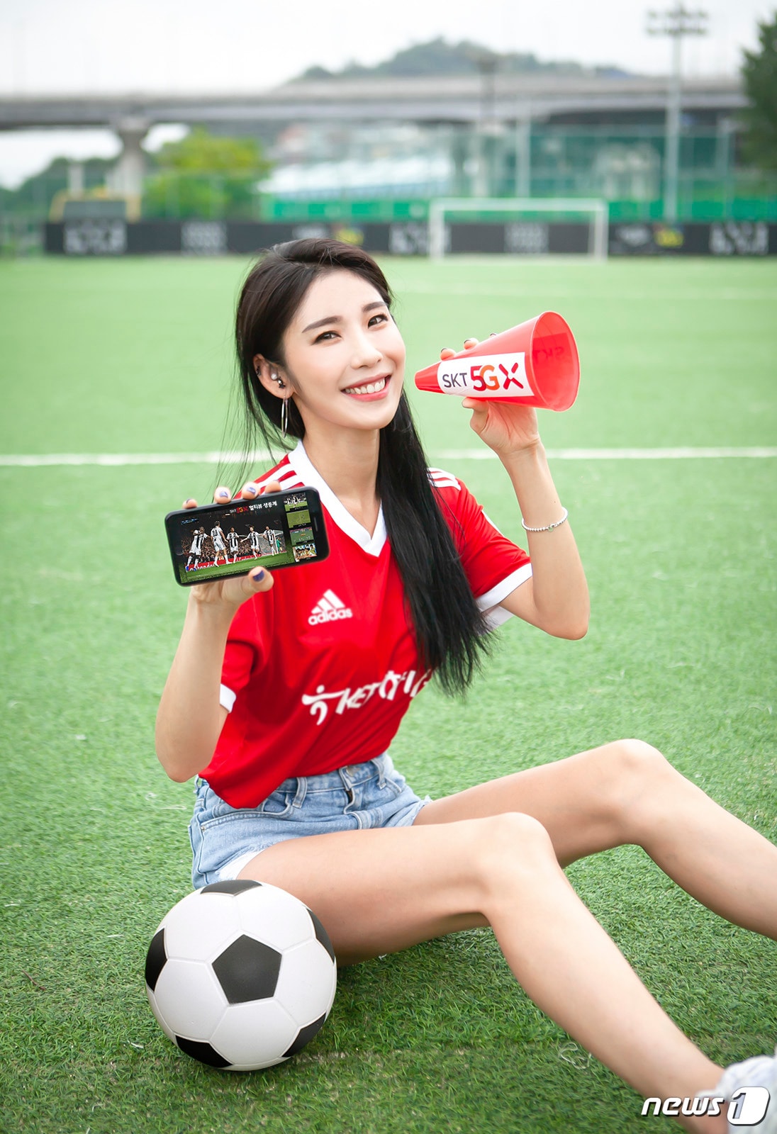 SK텔레콤의 모바일 OTT서비스 '옥수수(oksusu)' 5GX관 멀티뷰가 팀K리그와 유벤투스FC의 경기를 오는 26일 오후 8시 생중계한다. (SK텔레콤 제공) ⓒ 뉴스1