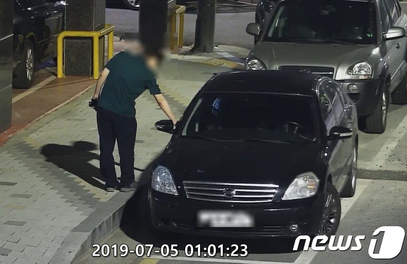 CCTV에 포착된 울주군 온산 용방소공원 외곽 범행현장.(울주군 제공) ⓒ 뉴스1