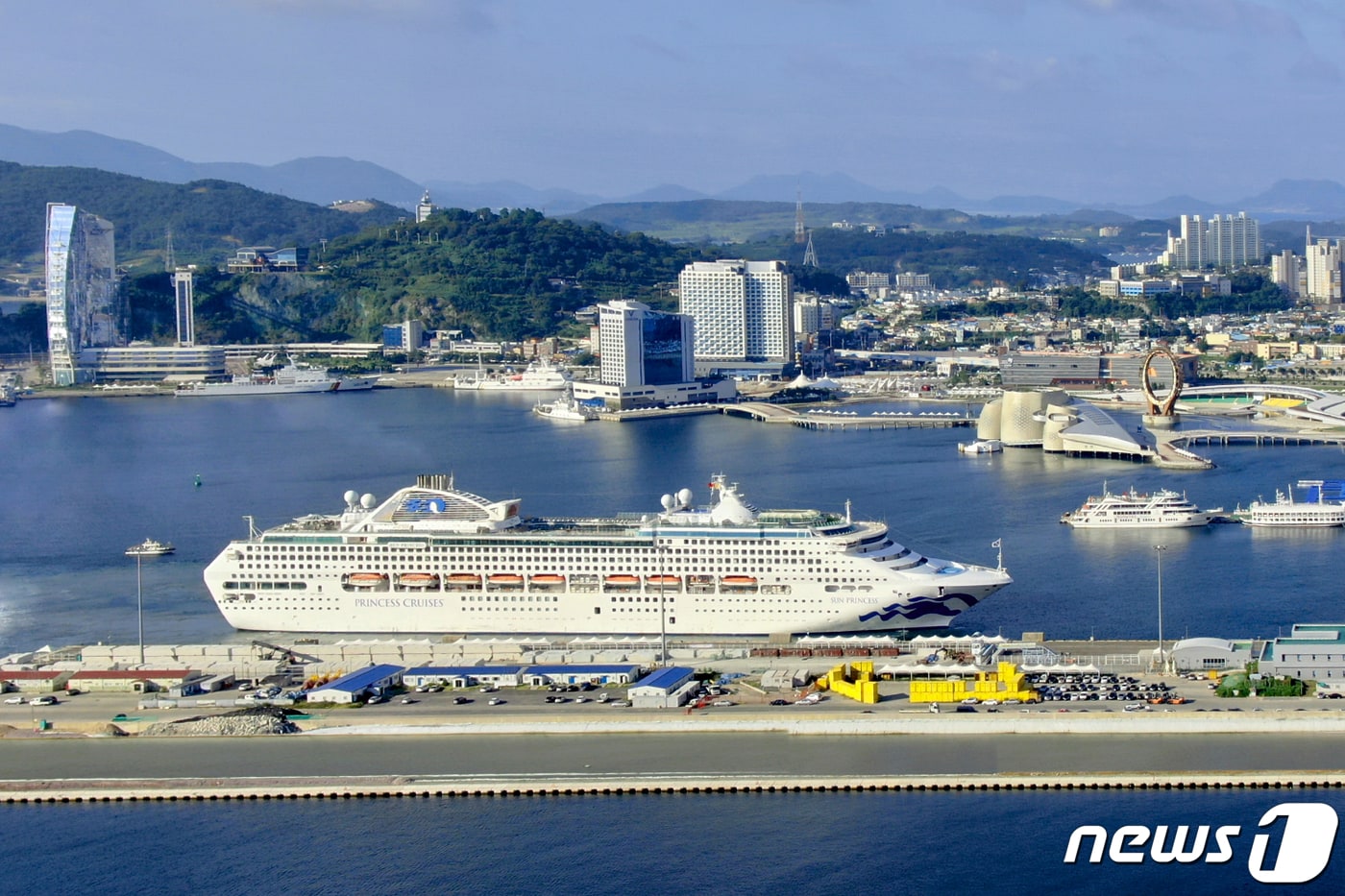 국제크루즈선 '썬프린세스호'.(여수시 제공) /뉴스1 ⓒ News1