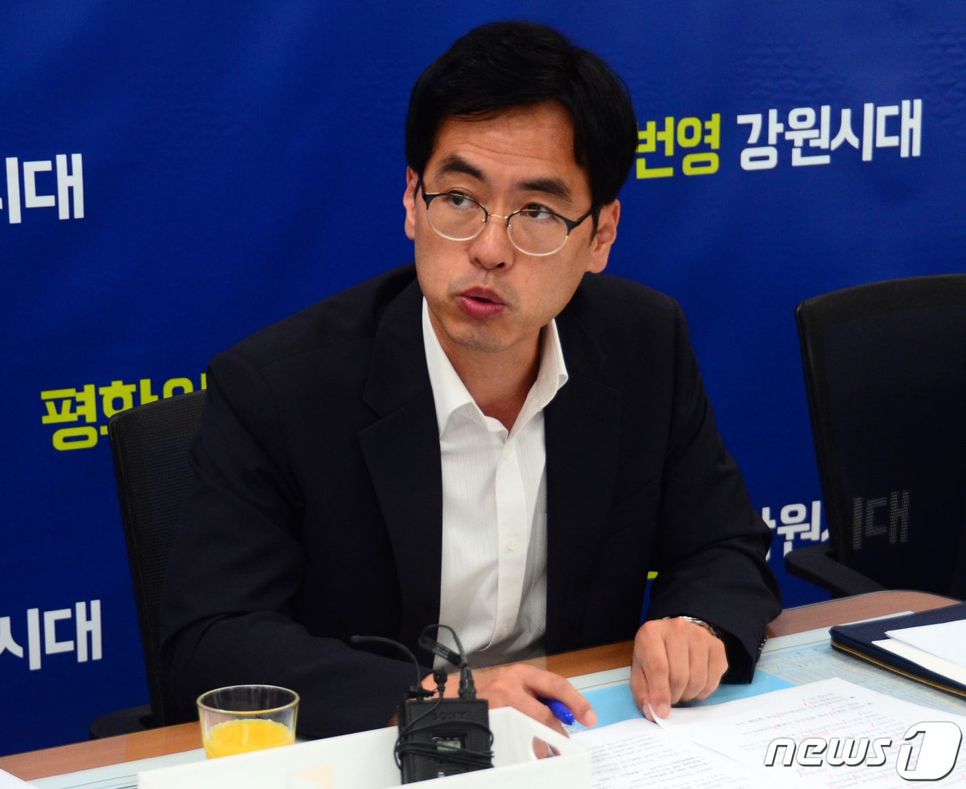 김민재 도 기획조정실장이 2일 강원도청 기자실에서 2020년도 정부예산안에 대해 설명하고 있다. 2019.9.2/뉴스1 ⓒ News1 하중천 기자