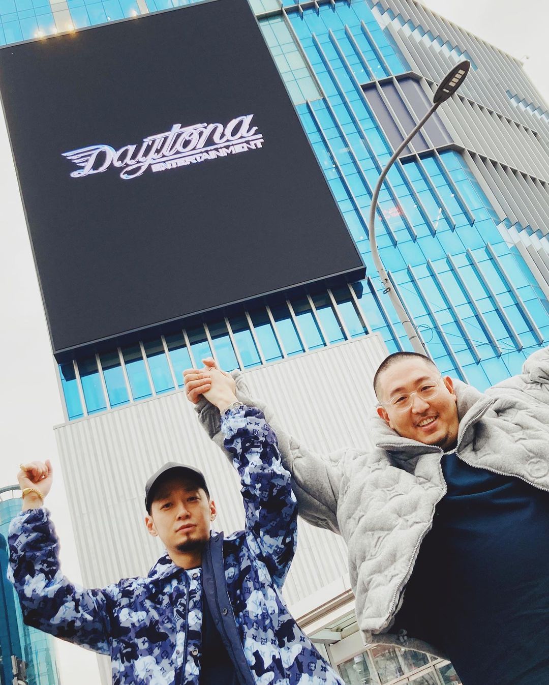 더콰이엇 SNS ⓒ 뉴스1