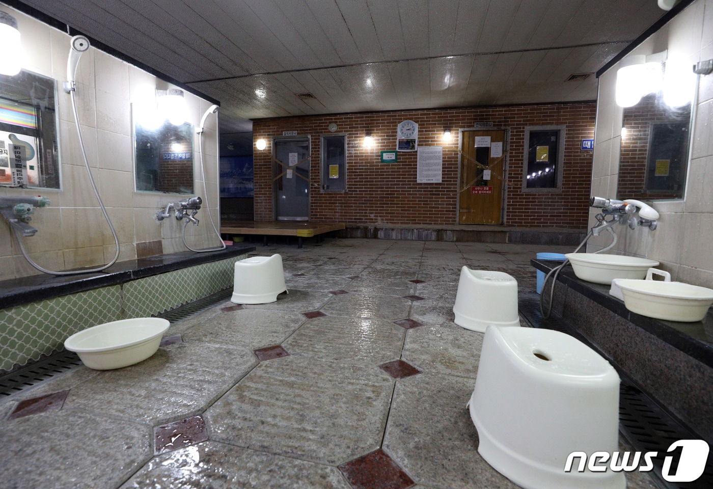 서울의 한 목욕탕 내 한증막(사우나) 시설이 폐쇄돼있다(기사 내용과 무관한 곳). 2020.12.1/뉴스1 ⓒ News1 신웅수 기자