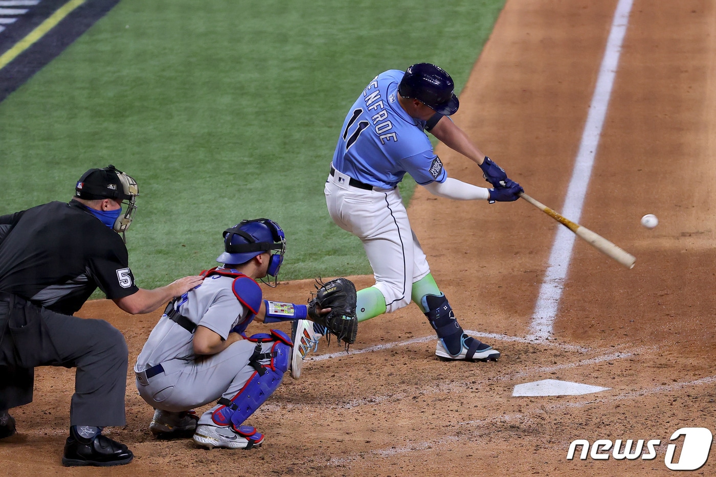 보스턴과 계약을 한 헌터 렌프로. ⓒ AFP=뉴스1