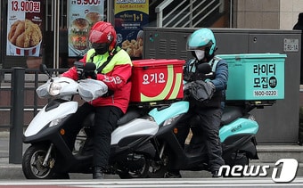 '월 9900원에 배달 무제한' 요기요 초강수에 업계 '긴장'…출혈경쟁 우려도 - 뉴스 썸네일 이미지