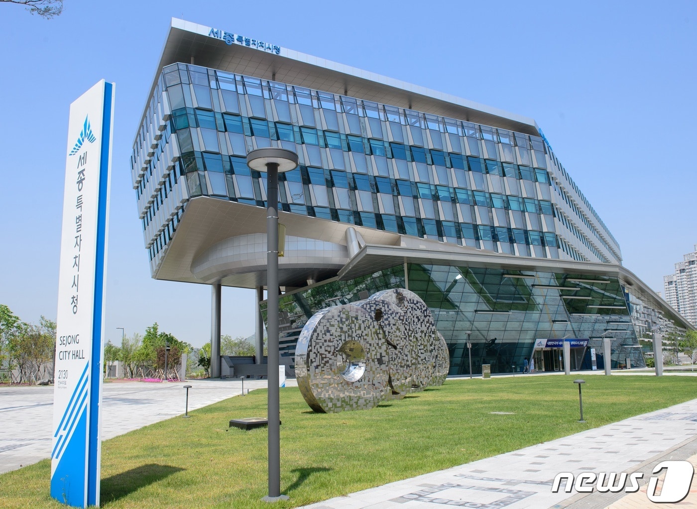 세종시는 행정중심복합도시건설청(행복청)이 건설 중인 다정동 복합커뮤니티센터 인계인수 전 합동점검에 들어간다.ⓒ 뉴스1