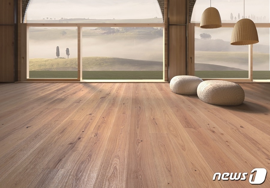 프리미엄 원목마루 브랜드 라르고가 적용된 바닥 ⓒ 뉴스1