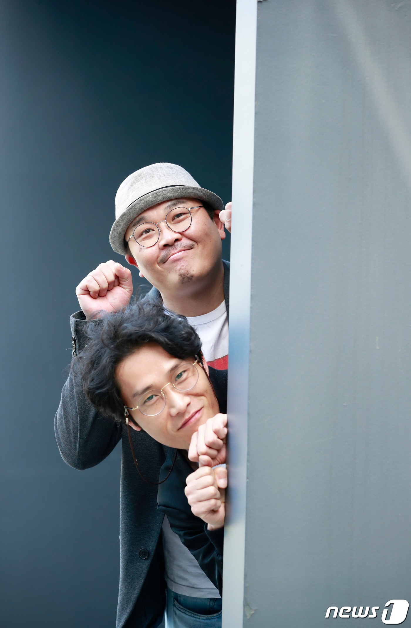 서울 삼청동 카페, 영화 '고양이 집사' 임희섭 감독, 조은성PD(위쪽) 인터뷰 / 뉴스1 ⓒ News1 권현진 기자