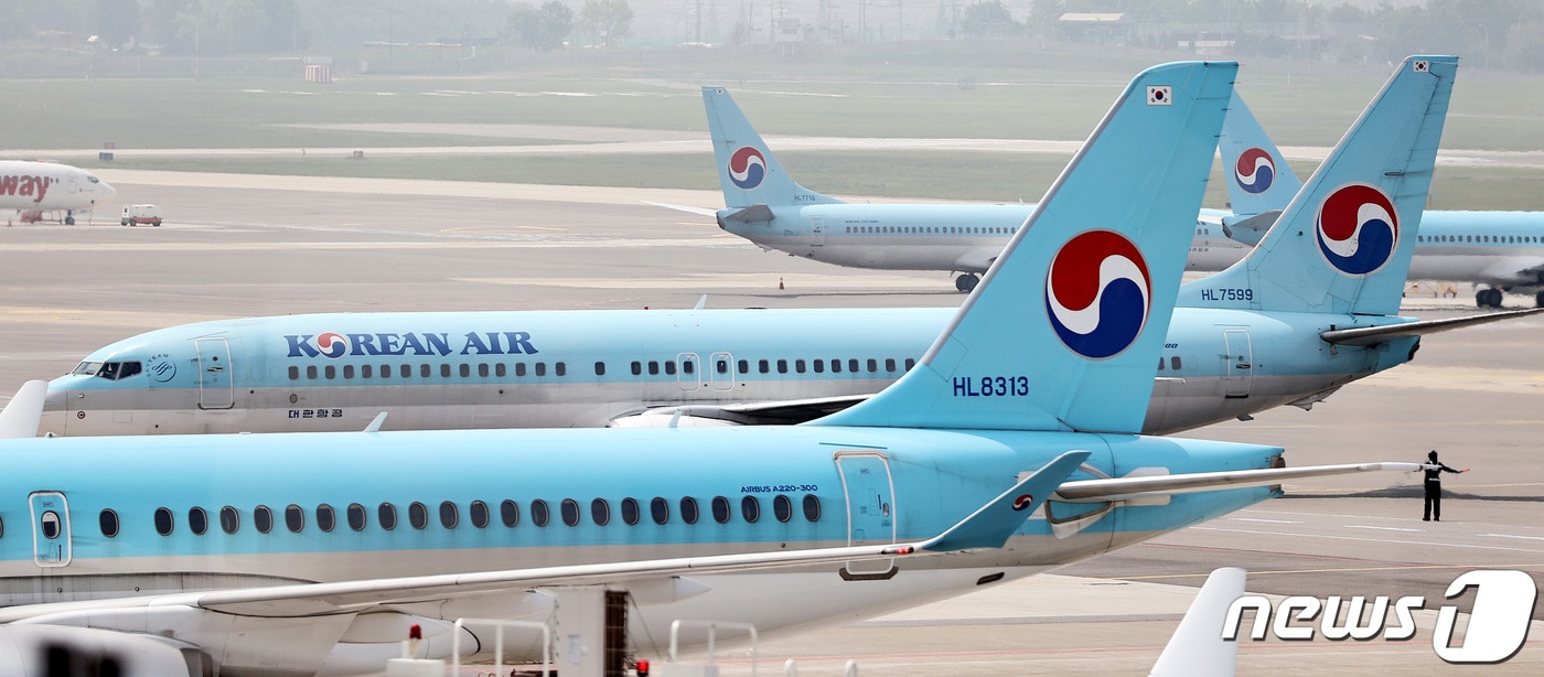 서울 강서구 김포공항 국내선 주기장에 대한항공 항공기가 대기중이다. 2020.5.26/뉴스1 ⓒ News1 박지혜 기자