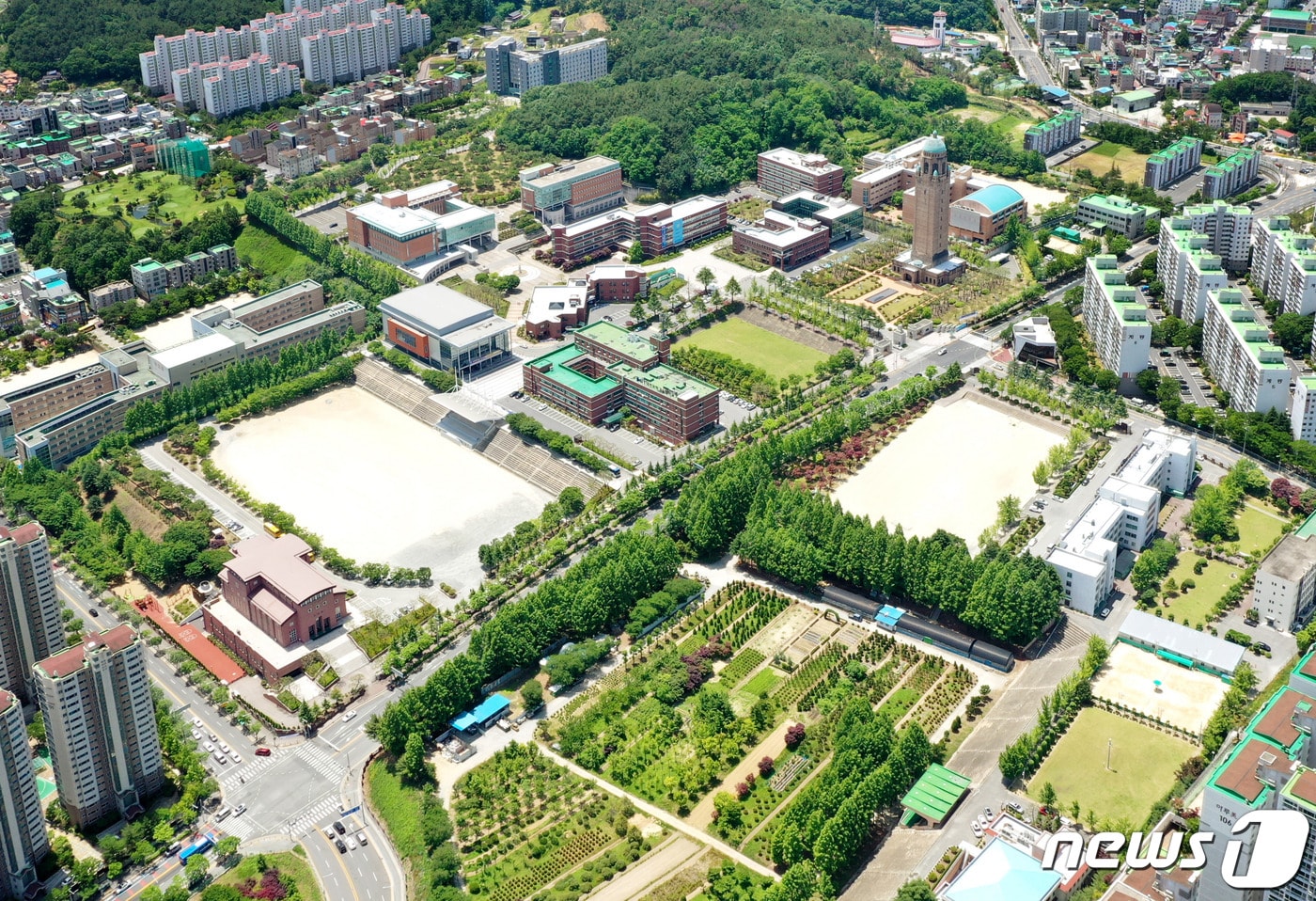 대전과학기술대학교가 교육부 전문대학혁신지원사업 연차평가에서 대전지역 유일 최우수 대학으로 선정됐다. 사진은 대전과기대 전경 ⓒ 뉴스1