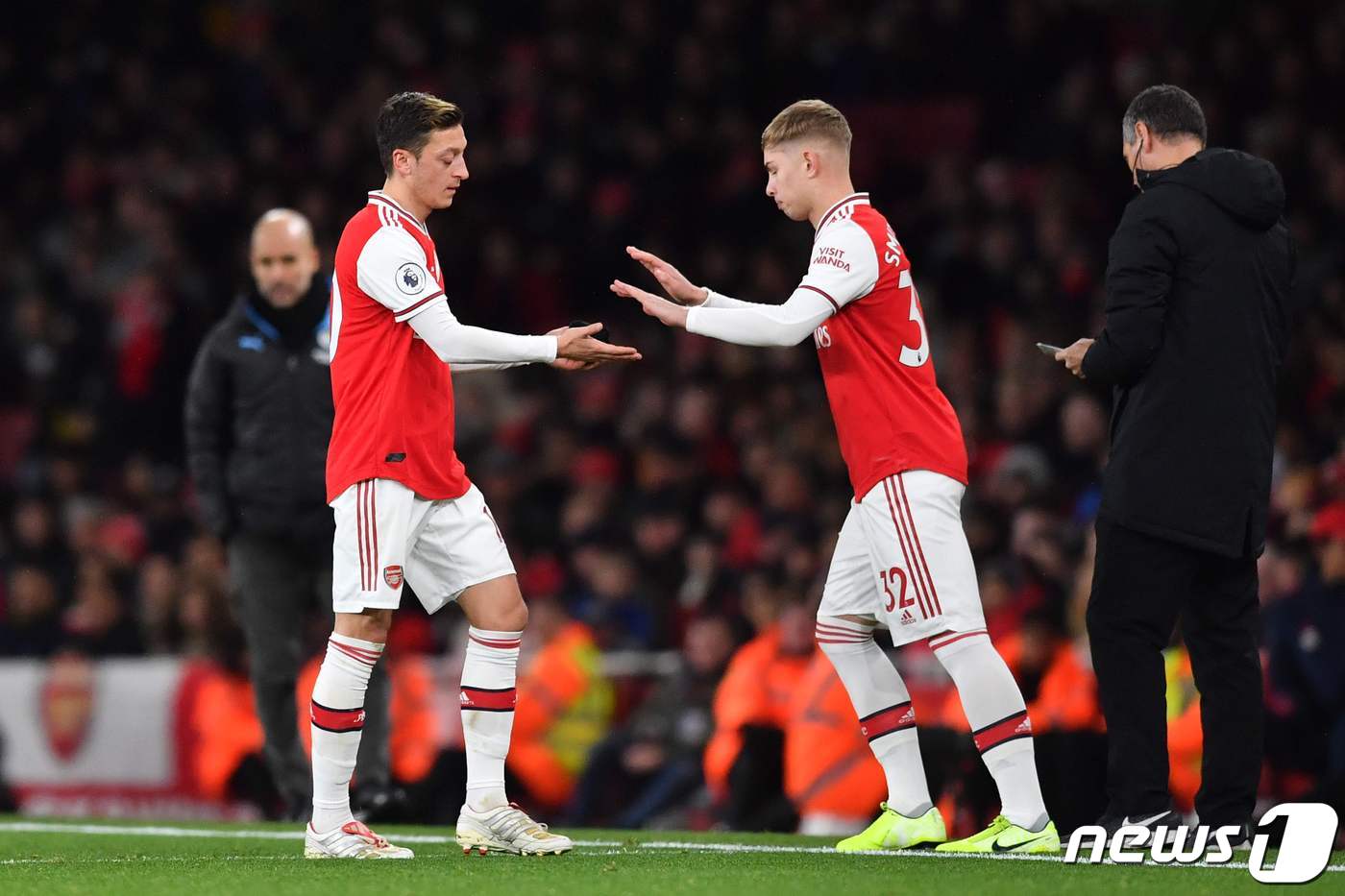 잉글랜드 프리미어리그(EPL)가 재개되면 각 팀당 5명의 교체가 가능하다. ⓒ AFP=뉴스1