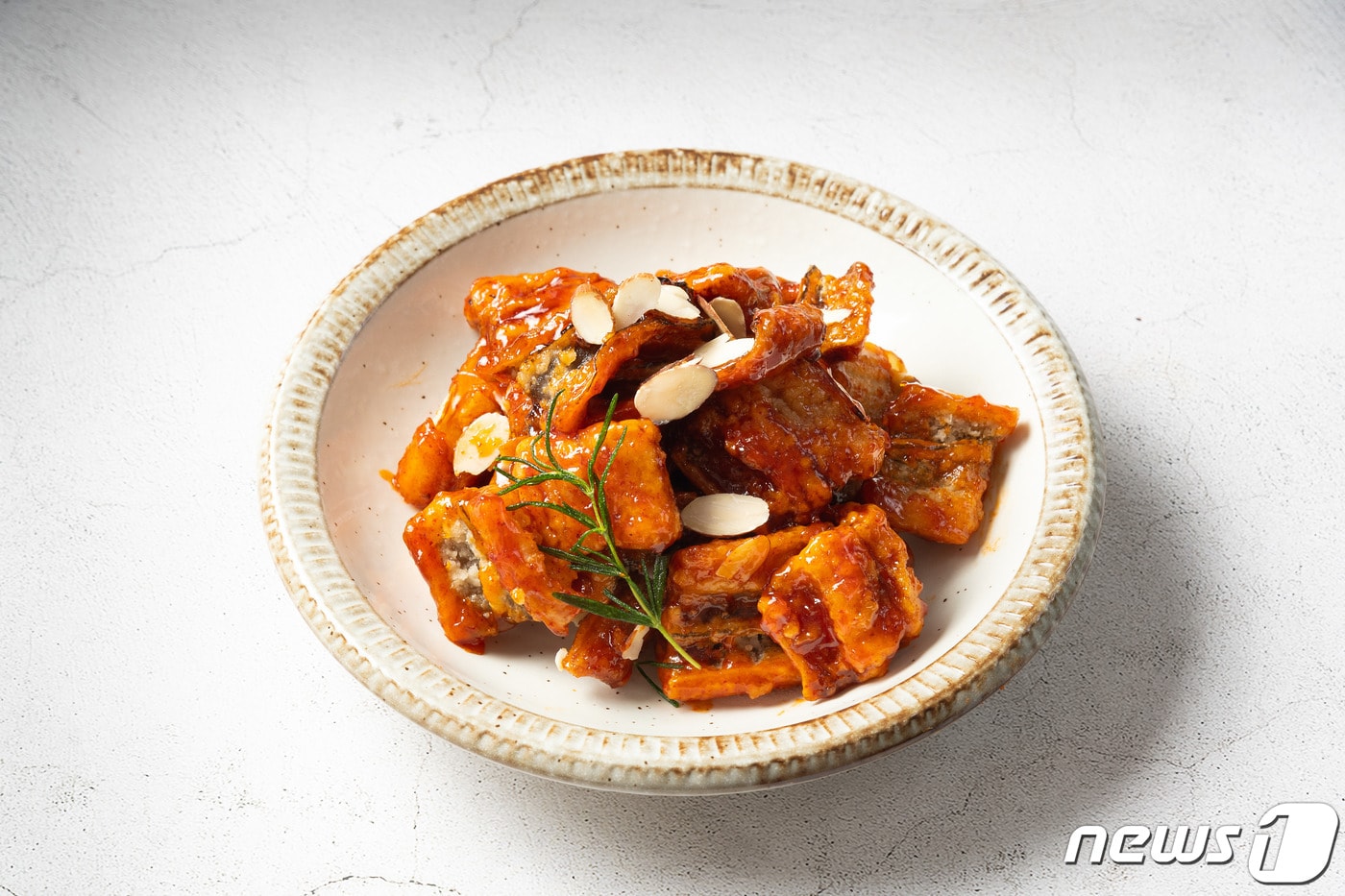 바다장어 탕수(수협중앙회 제공)ⓒ 뉴스1