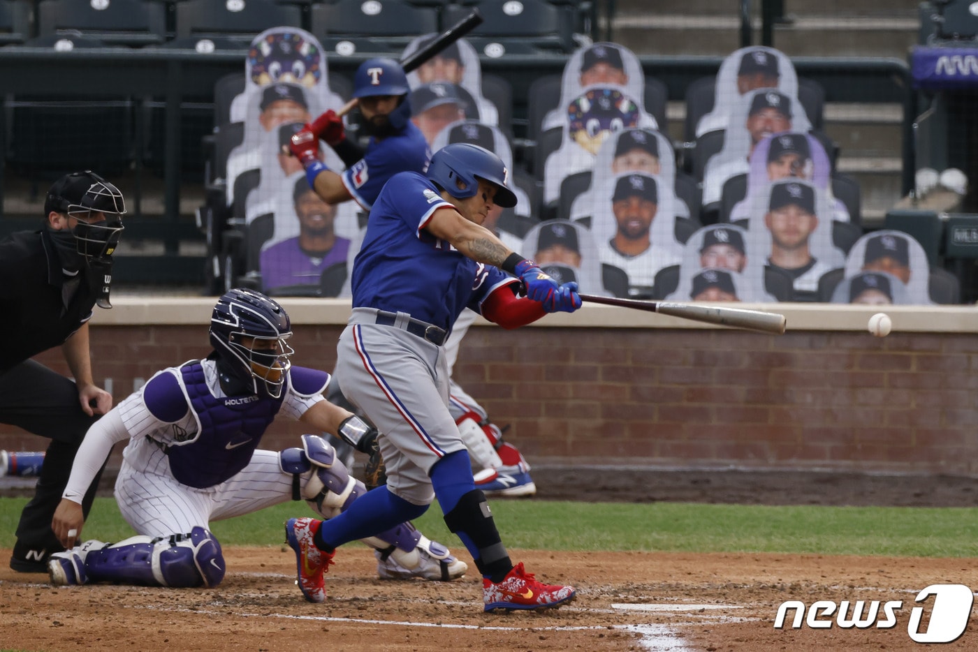 2020시즌 텍사스 레인저스에서 활약했던 '추추 트레인' 추신수. ⓒ AFP=뉴스1