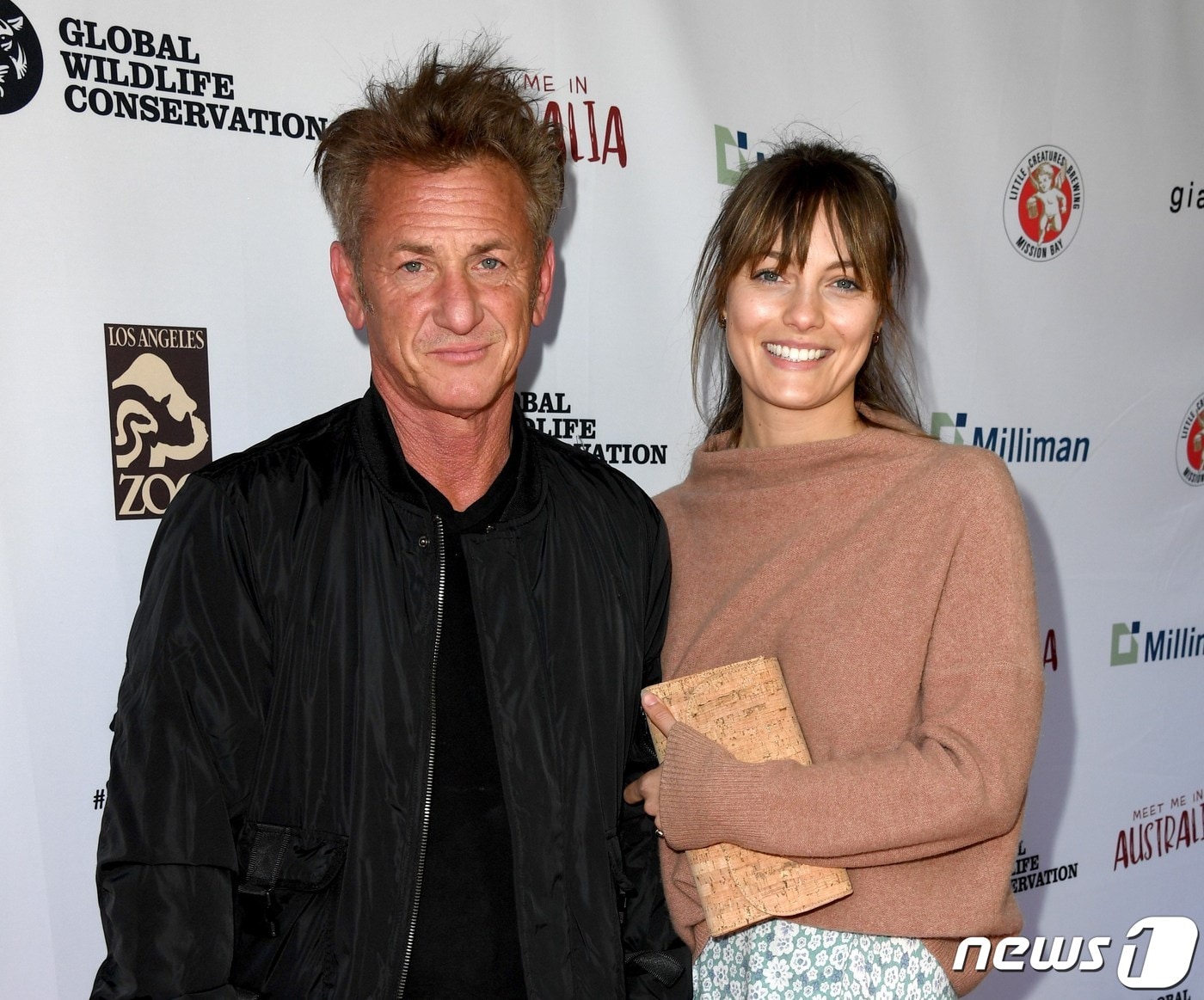 숀 펜(왼쪽)과 레일라 조지 ⓒ AFP=뉴스1