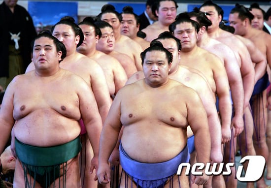 일본 스모 선수들(기사 내용과는 무관함). ⓒ 로이터=뉴스1