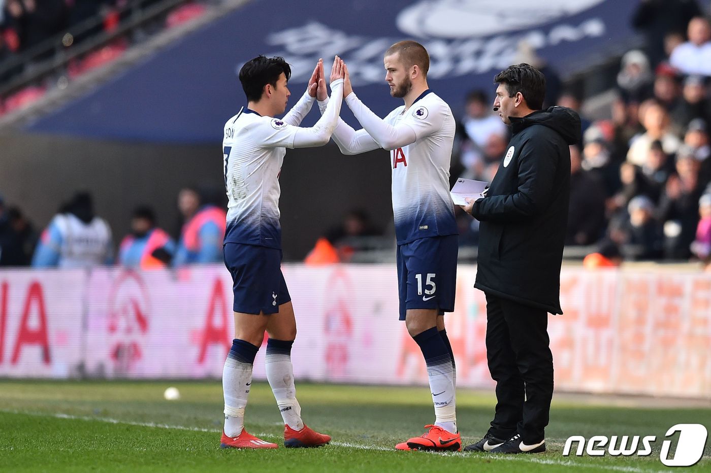 교체카드를 3장에서 5장으로 확대했던 EPL이 2020-2021시즌부터는 기존으로 되돌아간다. ⓒ AFP=뉴스1