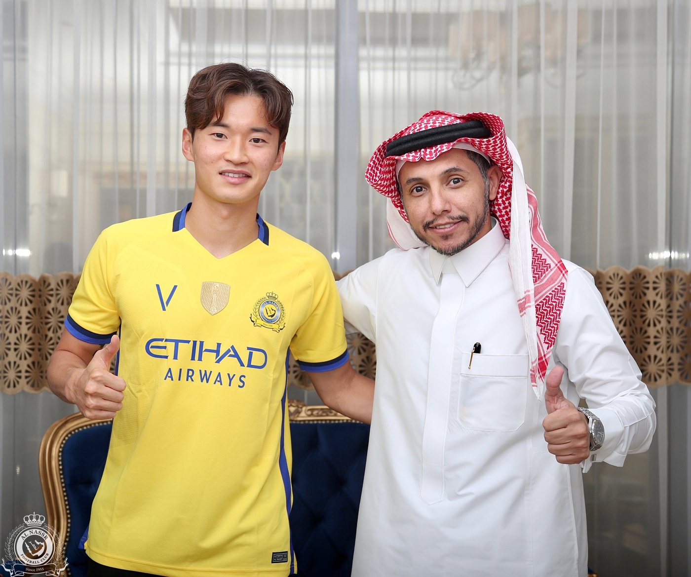 사우디아라비아 알 나스르에 입단한 김진수(왼쪽) (알 나스르 트위터 캡처) ⓒ 뉴스1